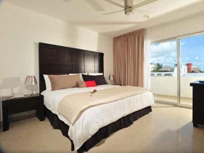 Bambu Apartahotel 3*
